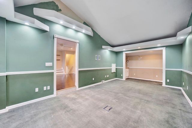 266 Ronkonkoma Avenue, Ronkonkoma, NY 11779