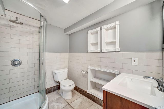 266 Ronkonkoma Avenue, Ronkonkoma, NY 11779