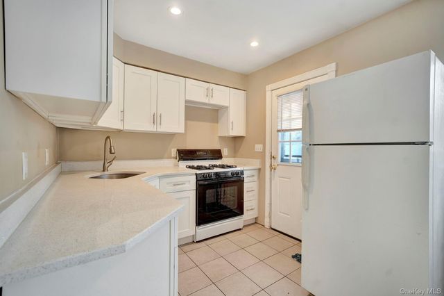 266 Ronkonkoma Avenue, Ronkonkoma, NY 11779