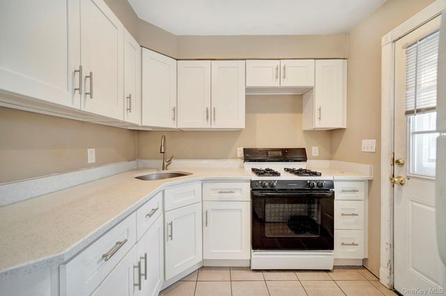 266 Ronkonkoma Avenue, Ronkonkoma, NY 11779