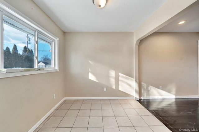 266 Ronkonkoma Avenue, Ronkonkoma, NY 11779