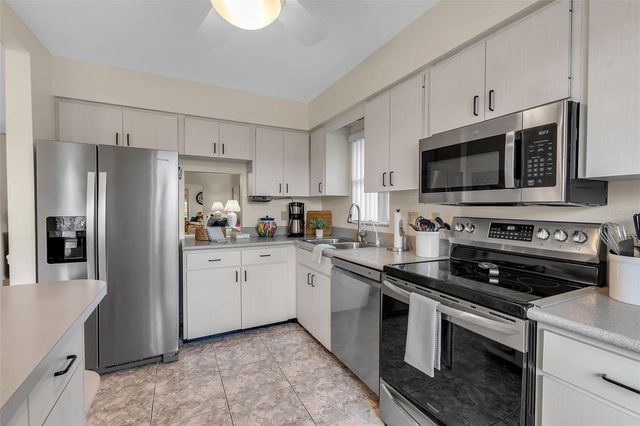 3215 MERCER ROAD, Bradenton, FL 34207