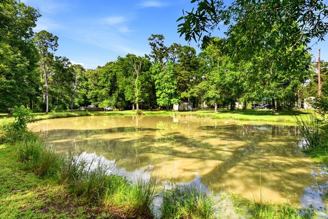 27160 Highway 146 N, Cleveland, TX 77327