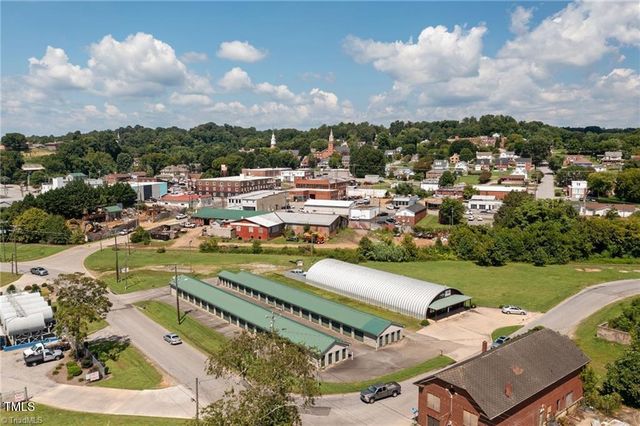 122 Cleveland Street, North Wilkesboro, NC 28659