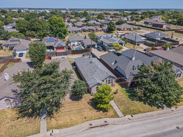 1403 E Brown Street, Wylie, TX 75098