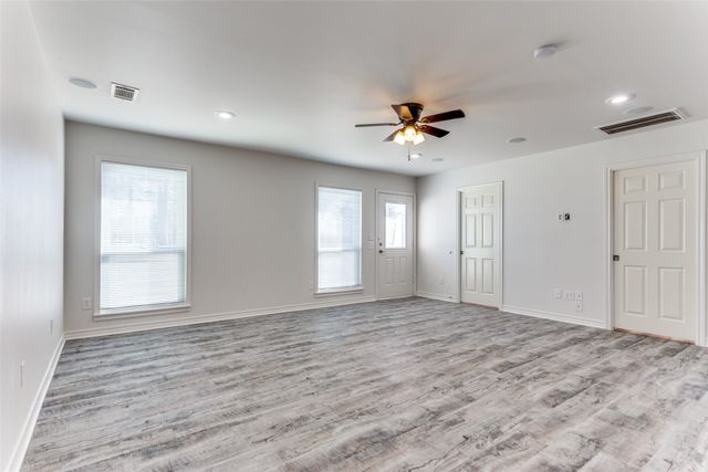 11624 Moran Road, Azle, TX 76020