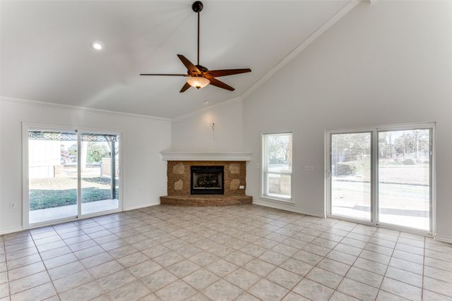 11624 Moran Road, Azle, TX 76020