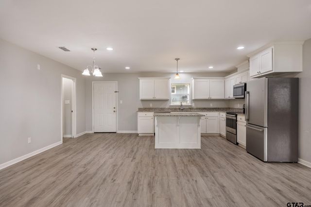 427 Garrett Circle, Winona, TX 75792