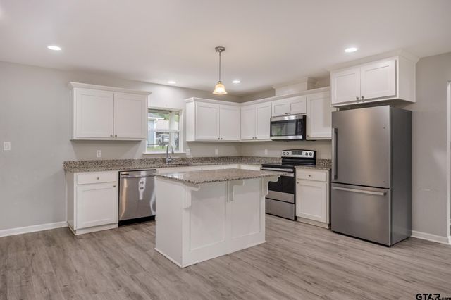 427 Garrett Circle, Winona, TX 75792