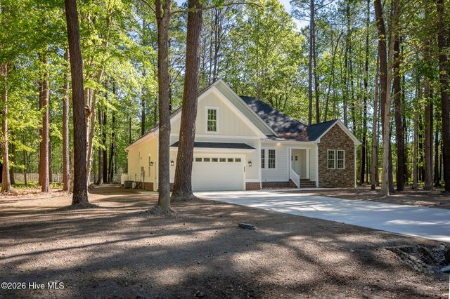 111 Chatooga Court E, Hertford, NC 27944