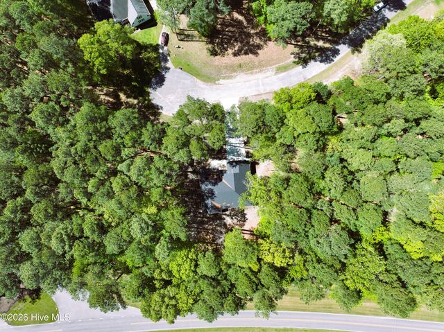 111 Chatooga Court E, Hertford, NC 27944