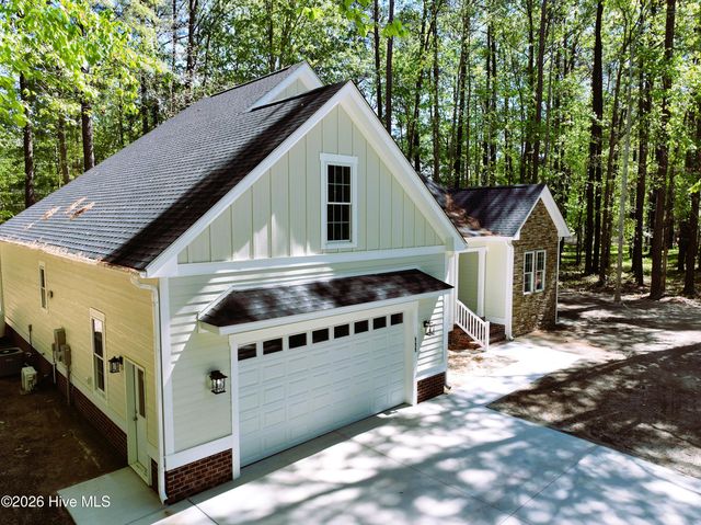 111 Chatooga Court E, Hertford, NC 27944
