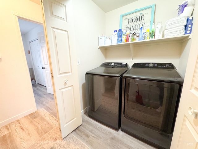 1006 E 21st Ave, Jerome, ID 83338