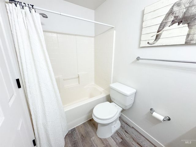 1006 E 21st Ave, Jerome, ID 83338
