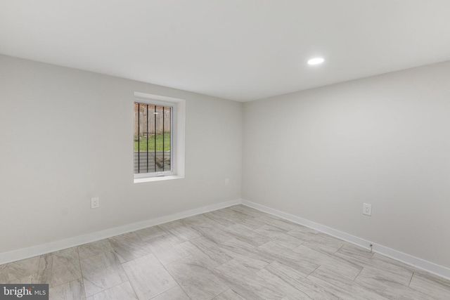 915 EASTERN AVE NE, Capitol Heights, MD 20743