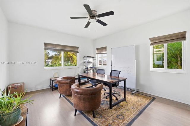 950 S Shore Dr, Miami Beach, FL 33141