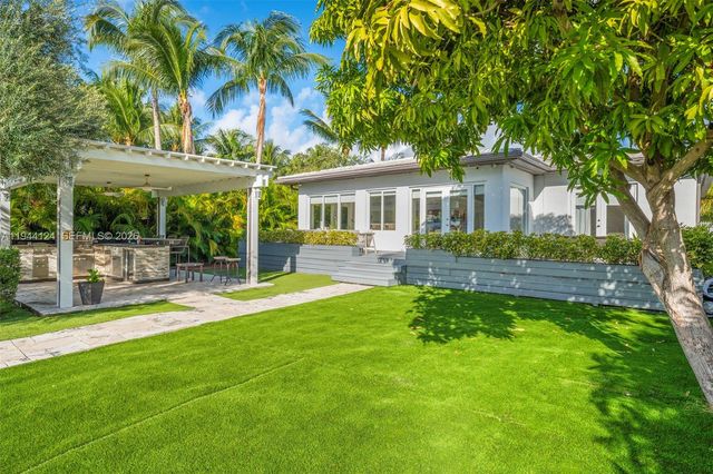 950 S Shore Dr, Miami Beach, FL 33141