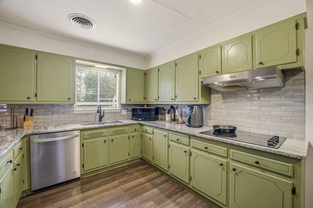 980 N Harbin Drive, Stephenville, TX 76401