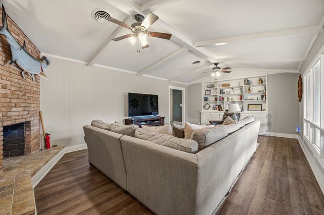 980 N Harbin Drive, Stephenville, TX 76401