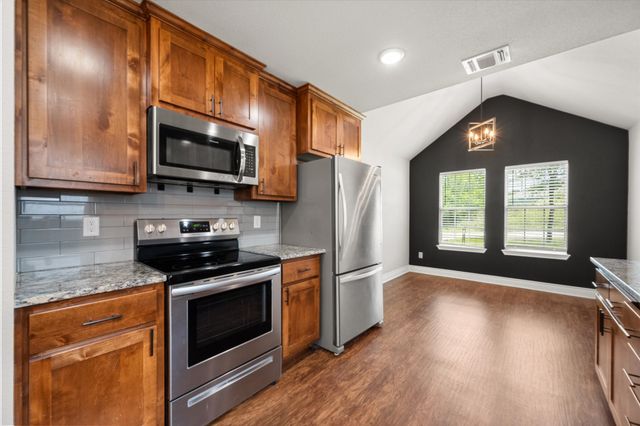 2514 San Gabriel Drive, Granbury, TX 76048