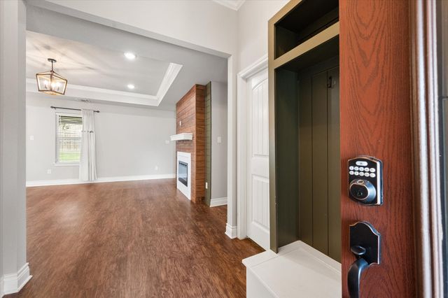2514 San Gabriel Drive, Granbury, TX 76048