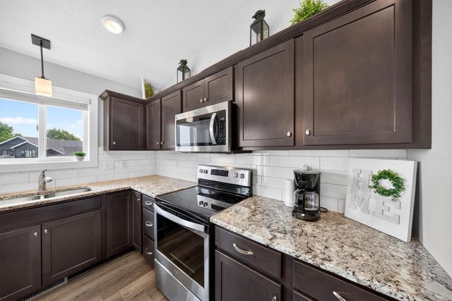1102 14th Avenue NW, Kasson, MN 55944
