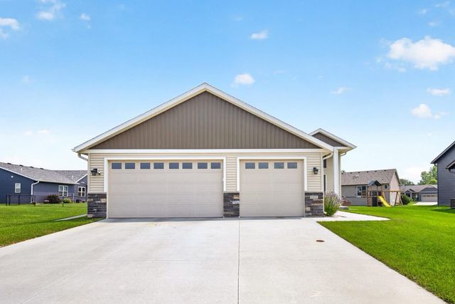 1102 14th Avenue NW, Kasson, MN 55944