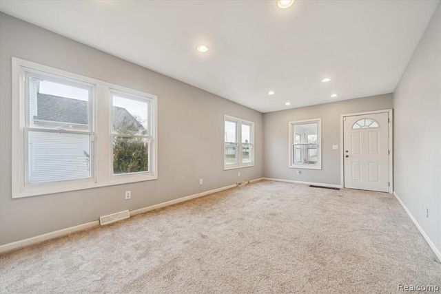 520 Andrew Avenue, Jackson, MI 49202