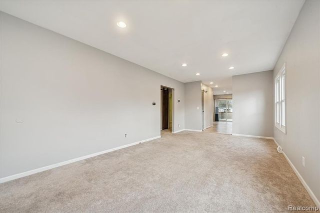 520 Andrew Avenue, Jackson, MI 49202