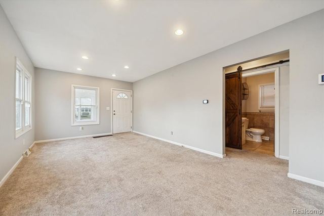 520 Andrew Avenue, Jackson, MI 49202