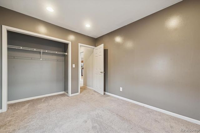 520 Andrew Avenue, Jackson, MI 49202