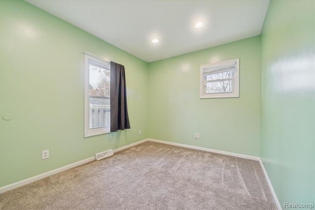 520 Andrew Avenue, Jackson, MI 49202