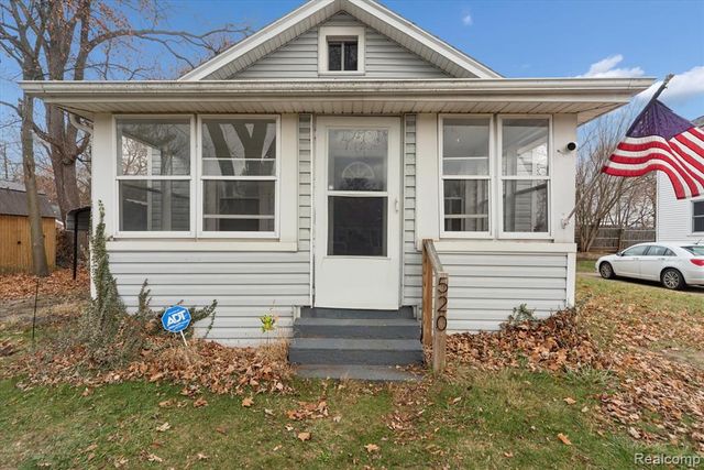 520 Andrew Avenue, Jackson, MI 49202