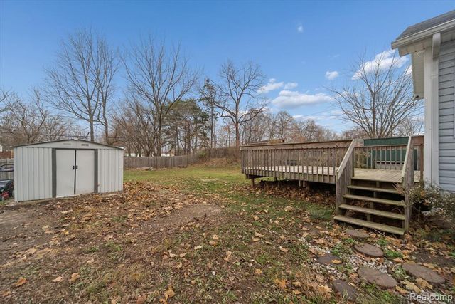 520 Andrew Avenue, Jackson, MI 49202