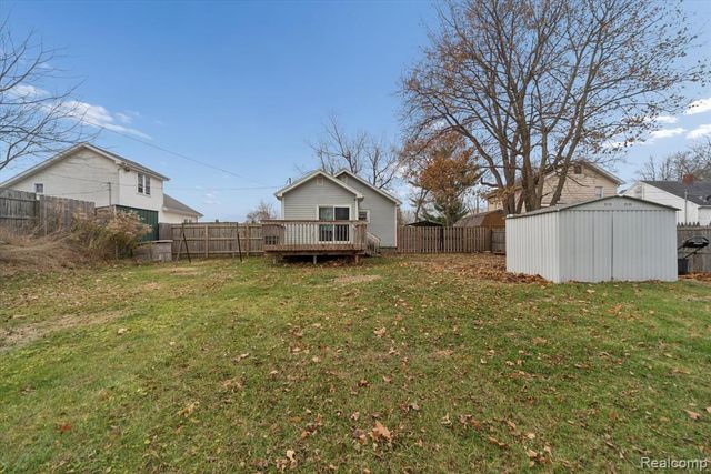 520 Andrew Avenue, Jackson, MI 49202