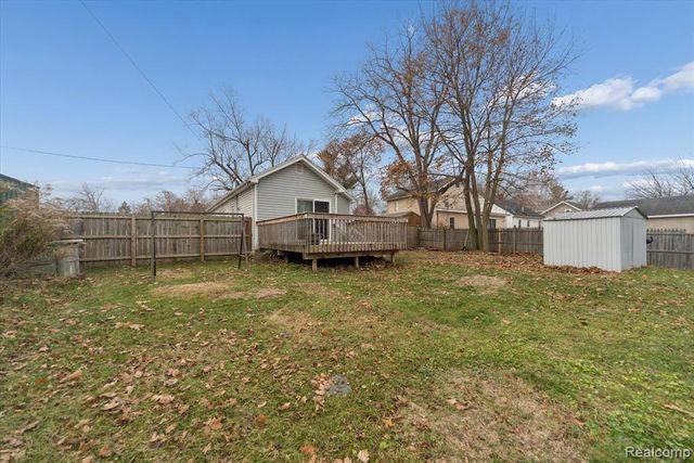 520 Andrew Avenue, Jackson, MI 49202