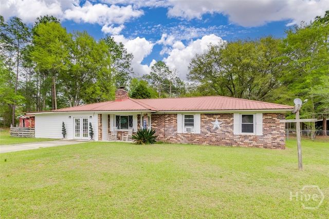 423 Pioneer Road, Hinesville, GA 31313