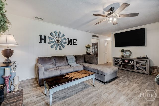 423 Pioneer Road, Hinesville, GA 31313