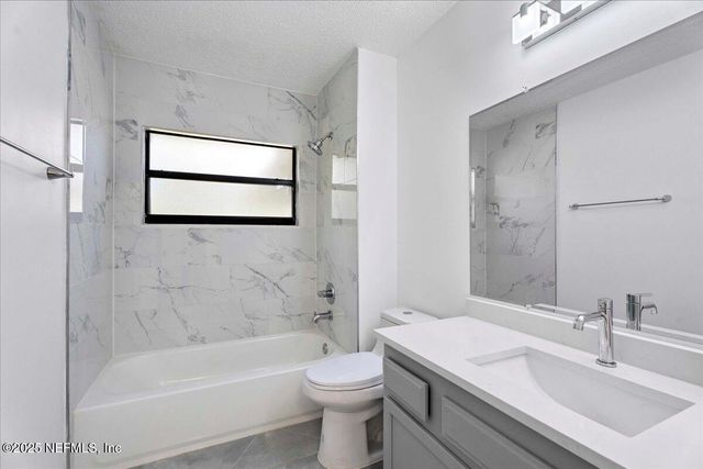 4470 CARRIAGE CROSSING Drive, Jacksonville, FL 32258