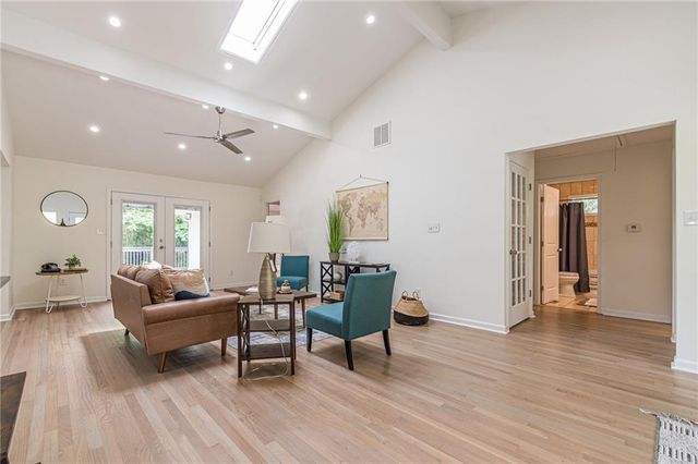 4523 Runnemede Road NW, Atlanta, GA 30327