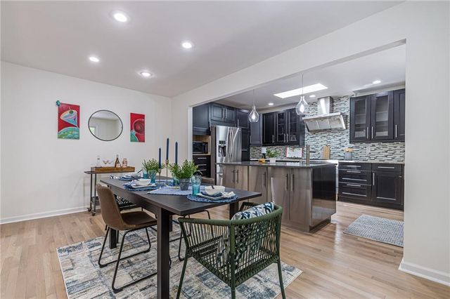 4523 Runnemede Road NW, Atlanta, GA 30327