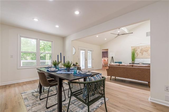 4523 Runnemede Road NW, Atlanta, GA 30327