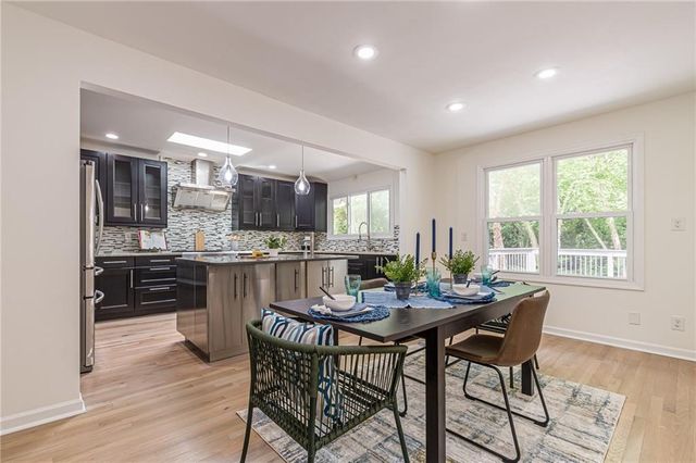 4523 Runnemede Road NW, Atlanta, GA 30327