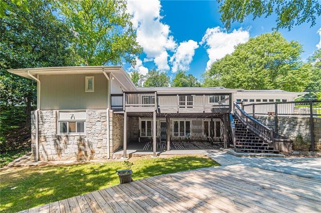 4523 Runnemede Road NW, Atlanta, GA 30327