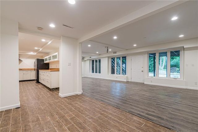 4523 Runnemede Road NW, Atlanta, GA 30327