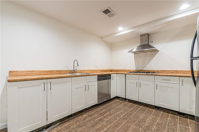 4523 Runnemede Road NW, Atlanta, GA 30327