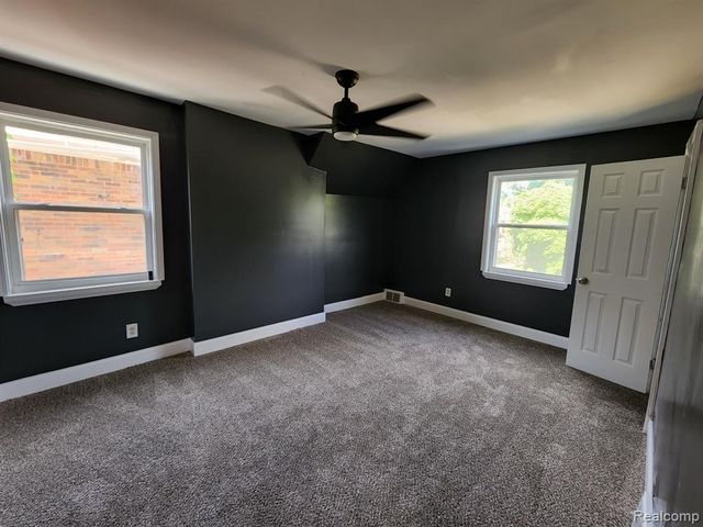 17377 Pennington Drive, Detroit, MI 48221
