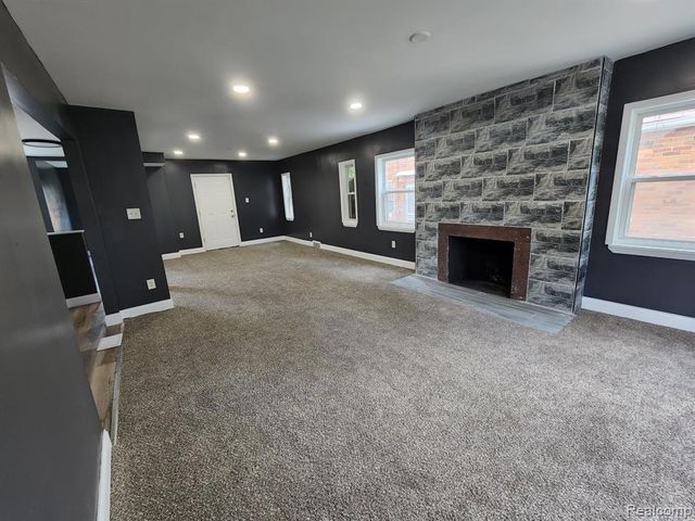 17377 Pennington Drive, Detroit, MI 48221