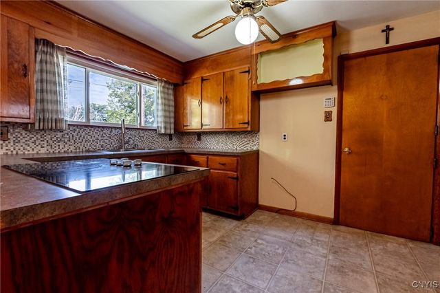 1515 Gibson Road, Utica, NY 13501