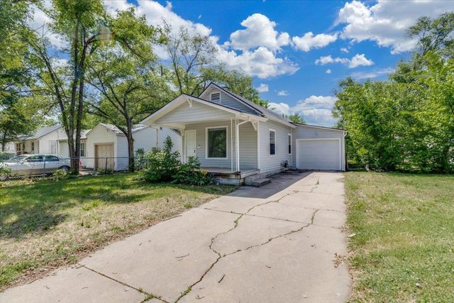 1821 S Grove, Wichita, KS 67211
